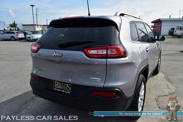 2017 Jeep Cherokee Latitude / 4X4 / Power Driver's Seat / Bluetooth / for sale in Anchorage, AK – photo 6