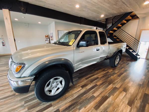 2001 Toyota Tacoma - - by dealer - vehicle automotive for sale in Auburn, WA – photo 11