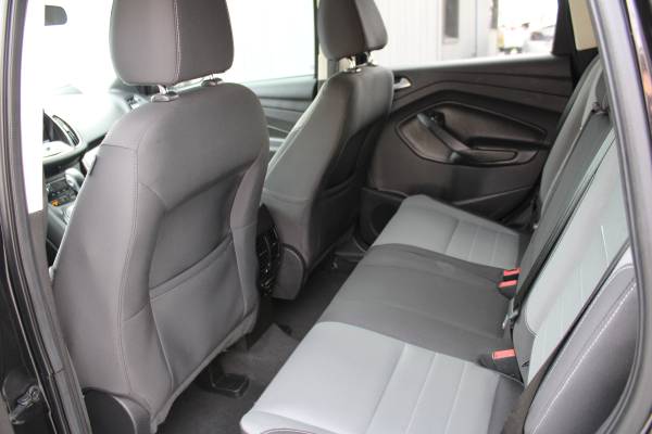 2015 Ford Escape SE AWD 4dr SUV Black, Only 80k, Ready for Winter -... for sale in Omaha, IA – photo 14