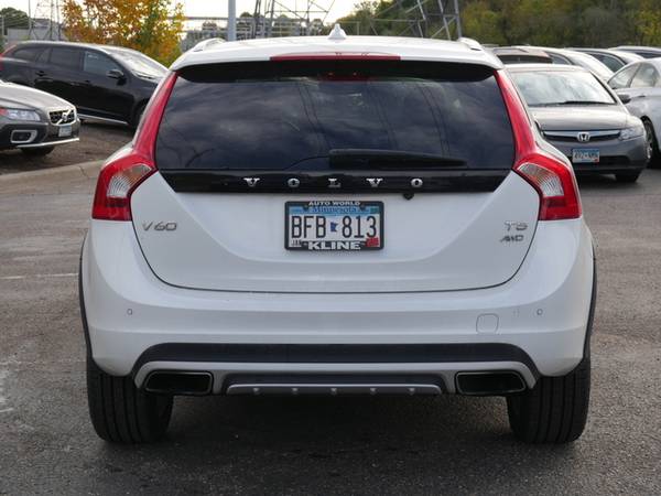 2017 Volvo V60 Cross Country - cars & trucks - by dealer - vehicle... for sale in Maplewood, MN – photo 11