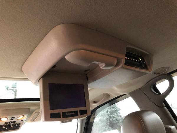 2005 GMC Yukon Leather Sunroof 4x4 3rd Row - cars & trucks - by... for sale in Derry, NH – photo 13