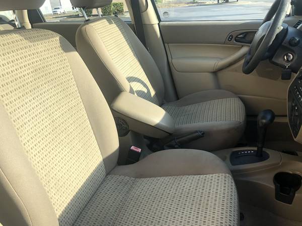 2007 Ford Focus SE Wagon 4D for sale in Pittsburg, CA – photo 12