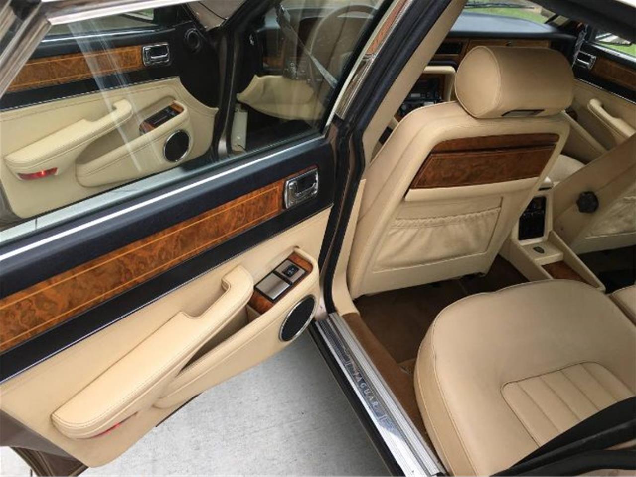 1989 Jaguar XJ6 for sale in Cadillac, MI – photo 4