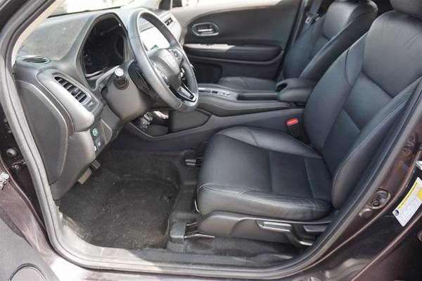 2018 Honda HRV EX-L Navi hatchback - cars & trucks - by dealer -... for sale in Fort Collins, CO – photo 7
