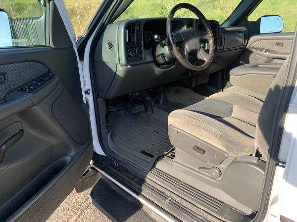 2003 Chevy Avalanche 2500 3/4 ton 8 1 liter - - by for sale in Prescott, MN – photo 9