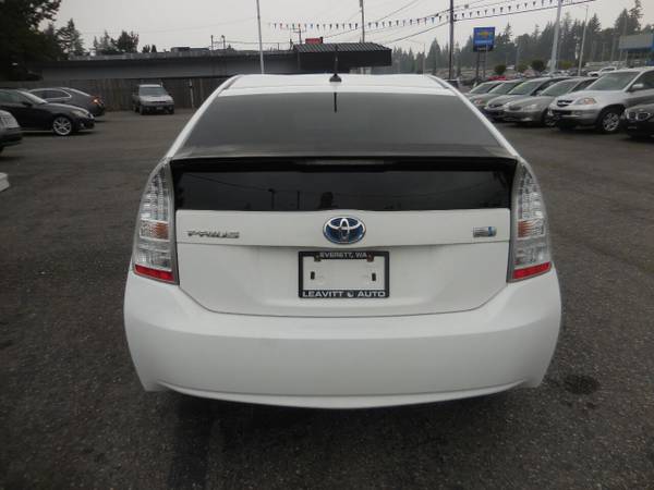 2010 Toyota Prius III 4DR HATCHBACK - cars & trucks - by dealer -... for sale in Everett, WA – photo 5