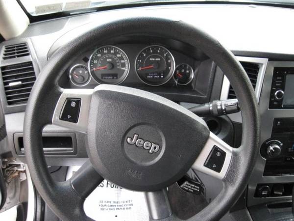 2010 Jeep Grand Cherokee Laredo 4WD - BIG BIG SAVINGS! - cars & for sale in Prospect Park, NJ – photo 12