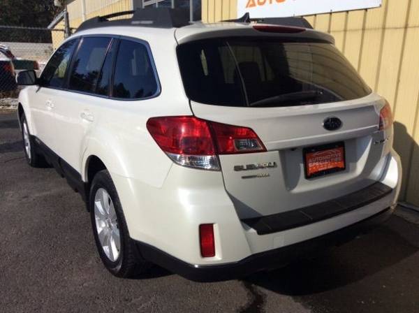 2011 Subaru Outback 2.5i Limited - cars & trucks - by dealer -... for sale in Spokane, MT – photo 7