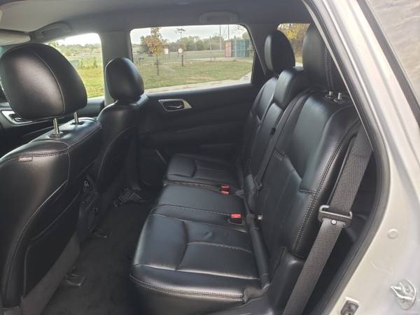 2015 Nissan Pathfinder SL 4x4 4dr SUV 63,501 Miles - cars & trucks -... for sale in Omaha, IA – photo 24