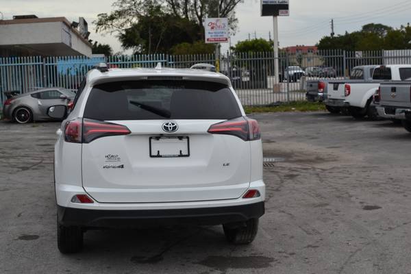 2018 Toyota RAV4 - - by dealer - vehicle automotive sale for sale in Miami, FL – photo 5
