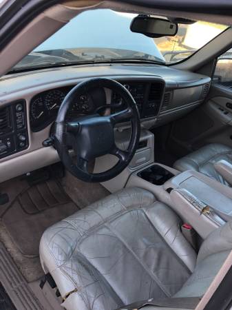 2002 Z71 Chevy Suburban - cars & trucks - by owner - vehicle... for sale in Lake In The Hills, IL – photo 10