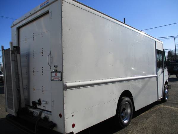 2008 Workhorse W42 15 FOOT STEP VAN, REAR RAMP 60K - cars & for sale in south amboy, OH – photo 5