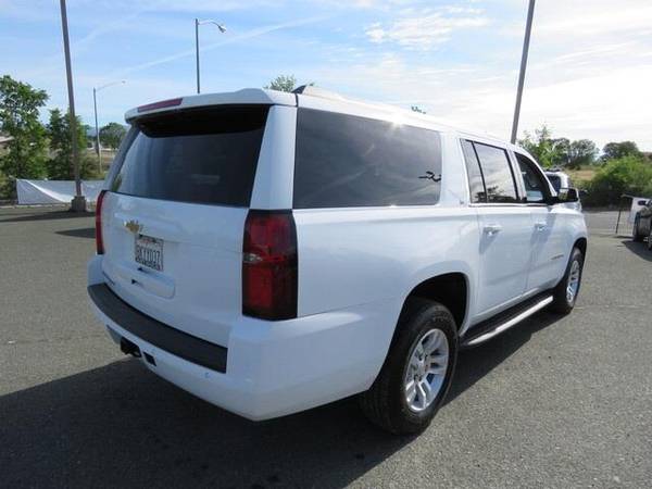2019 Chevrolet Suburban SUV LT (Summit White) - - by for sale in Lakeport, CA – photo 7