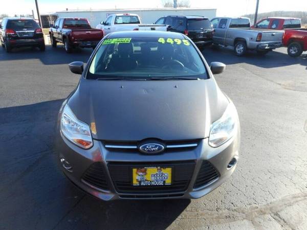 2012 Ford Focus SE 1 owner new tires sharp - cars & trucks - by... for sale in Waukesha, WI – photo 3