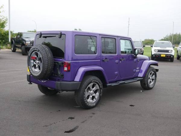 2017 Jeep Wrangler Unlimited Sahara for sale in Cambridge, MN – photo 10