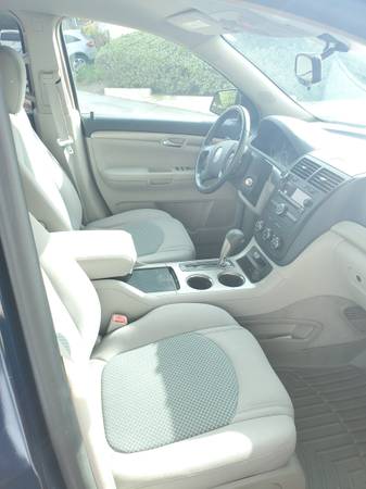 2008 Saturn Outlook XE - cars & trucks - by owner - vehicle... for sale in Oceanside, CA – photo 2