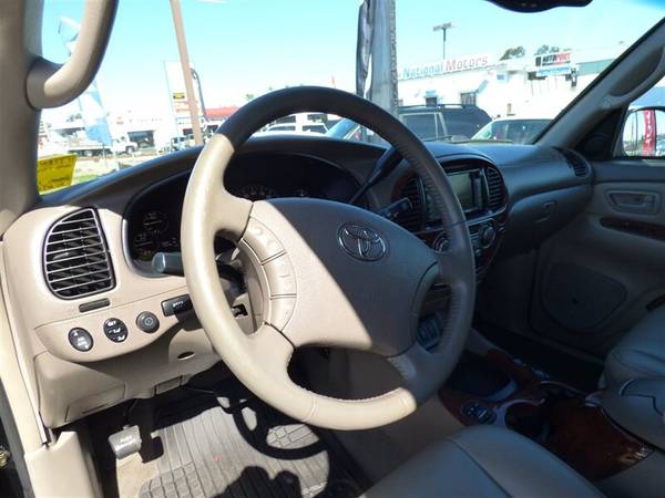 2006 TOYOTA SEQUOIA LIMITED LEATHER SUNROOF CAPTAIN CHAIRS - cars & for sale in San Diego, CA – photo 24