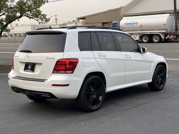 2013 MERCEDES BENZ GLK 250 BLUETEC 4-MATIC JUST SERVICED, PANO ROOF,... for sale in Portland, CA – photo 5