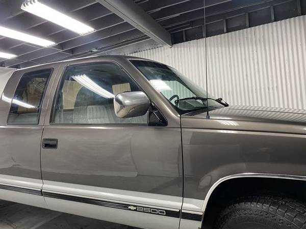 1992 Chevrolet 2500 Extended Cab - CLEAN TITLE & CARFAX SERVICE for sale in Milwaukie, OR – photo 12