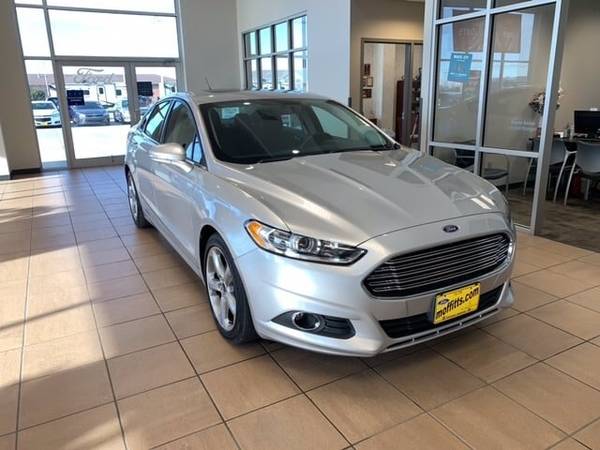 2016 Ford Fusion SE - cars & trucks - by dealer - vehicle automotive... for sale in Boone, IA – photo 2