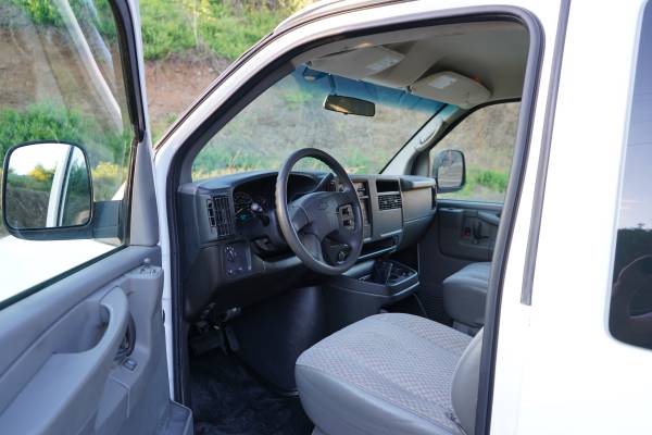 2006 Chevrolet Express G1500 - RARE ALL WHEEL DRIVE/OFF ROAD for sale in Beaverton, OR – photo 14
