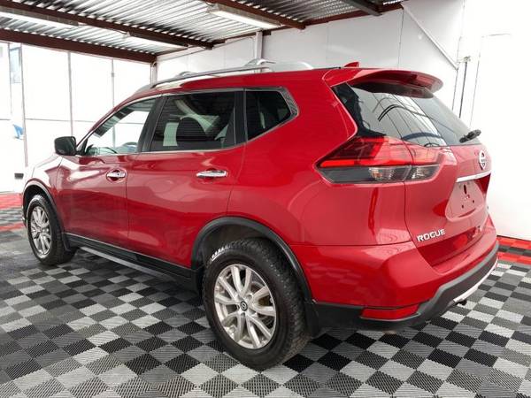 2017 Nissan Rogue SV Crossover - - by dealer - vehicle for sale in Richmond Hill, NY – photo 3