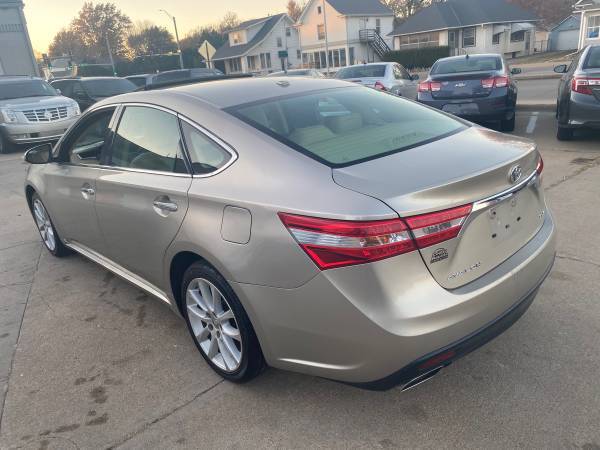 2013 Toyota Avalon XLE *55K Low-Miles!* Loaded! - cars & trucks - by... for sale in Lincoln, IA – photo 5