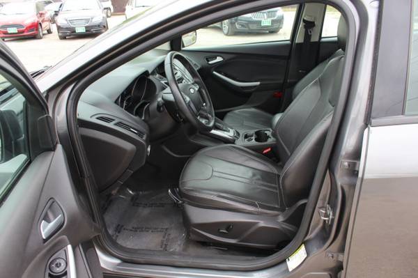 2013 Ford Focus SE - cars & trucks - by dealer - vehicle automotive... for sale in Crest Hill, IL – photo 14