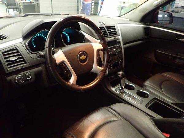 2011 Chevrolet Traverse LT with 2LT - SUV - - by for sale in Cincinnati, OH – photo 8