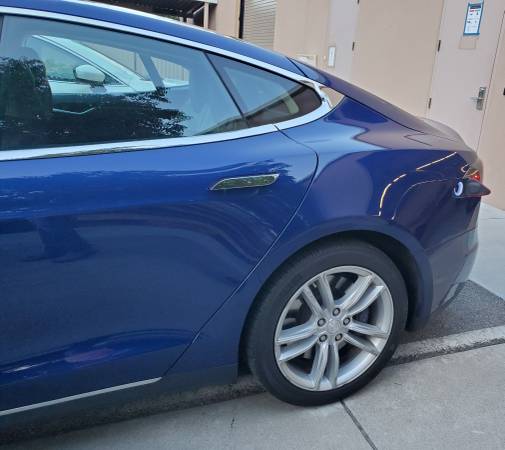 2015 Tesla Model S 70 RWD Blue Autopilot - cars & trucks - by owner... for sale in San Mateo, CA – photo 7