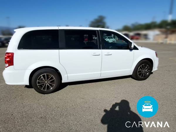 2018 Dodge Grand Caravan Passenger GT Minivan 4D van White - FINANCE... for sale in Atlanta, CA – photo 12