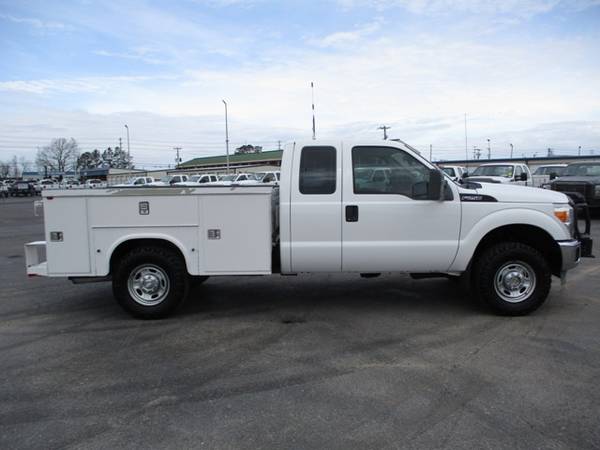 2012 Ford F250 XL Extended Cab 4wd Utility Bed - - by for sale in Lawrenceburg, AL – photo 4