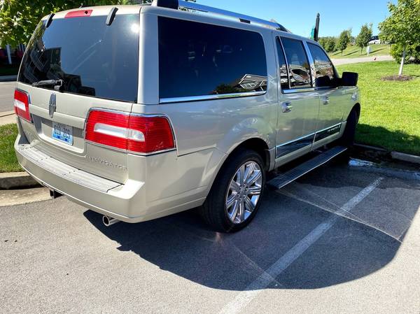 2008 Lincoln Navigator L - cars & trucks - by owner - vehicle... for sale in Lexington, KY – photo 2