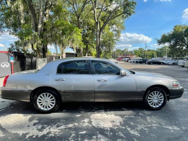 2003 Lincoln Town Car 4dr Sdn Signature - - by dealer for sale in TAMPA, FL – photo 4