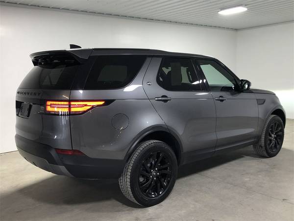 2018 Land Rover Discovery HSE - - by dealer - vehicle for sale in Buffalo, NY – photo 8