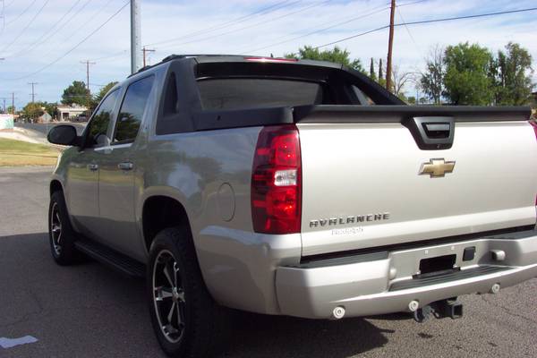 2009 CHEVY AVALANCHE LT - cars & trucks - by dealer - vehicle... for sale in Las Cruces, NM – photo 6