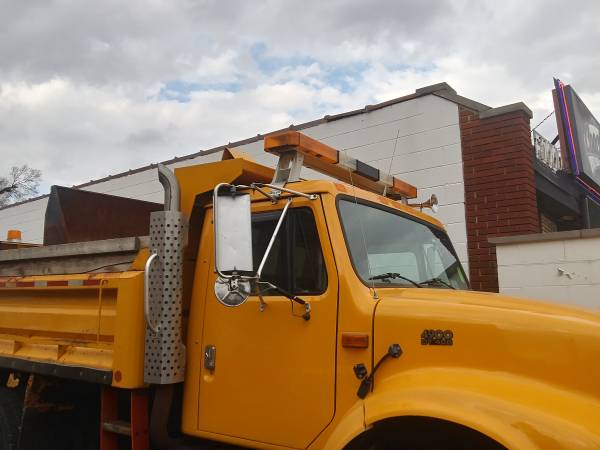 Dump Plow Truck, Salt Spreader,Diesel Dt466,58K... for sale in Midlothian, IL – photo 4