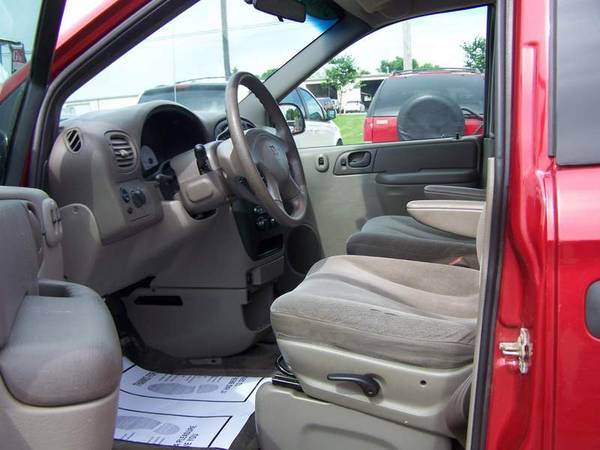 **2003 DODGE CARAVAN**WE FINANCE**BAD CREDIT OK!!** for sale in Sioux Falls, SD – photo 10