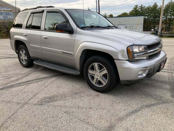 2004 Chevy Trailblazer - cars & trucks - by dealer - vehicle... for sale in Hampstead, NH – photo 2