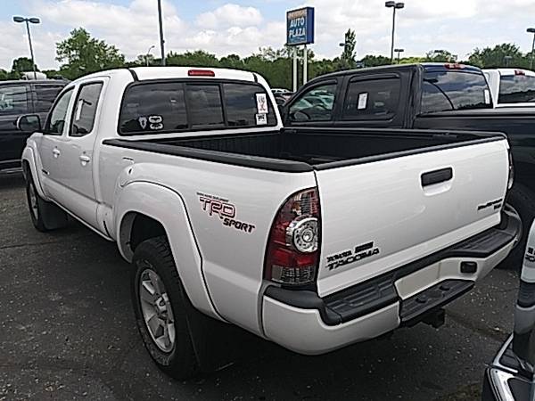 2013 Toyota Tacoma PreRunner - - by dealer - vehicle for sale in BLUE SPRINGS, MO – photo 2