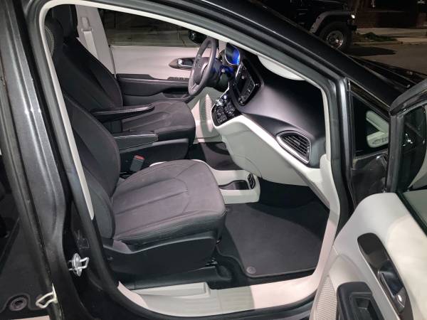 2018 Chrysler Pacifica Touring for sale in Brooklyn, NY – photo 14