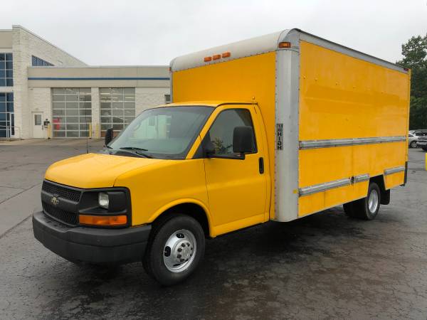 Strong! 2007 Chevy Express G3500! Cutaway Van! for sale in Ortonville, MI