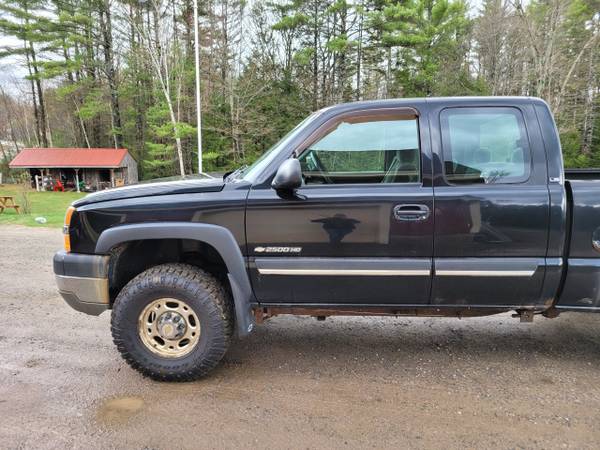 2004 Chevy Silverado 2500 HD 4X4 TODAY 5/10 - - by for sale in Belmont, ME – photo 13