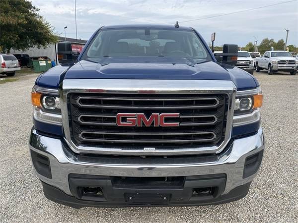 2018 GMC Sierra 2500HD Base - cars & trucks - by dealer - vehicle... for sale in Chillicothe, OH – photo 2