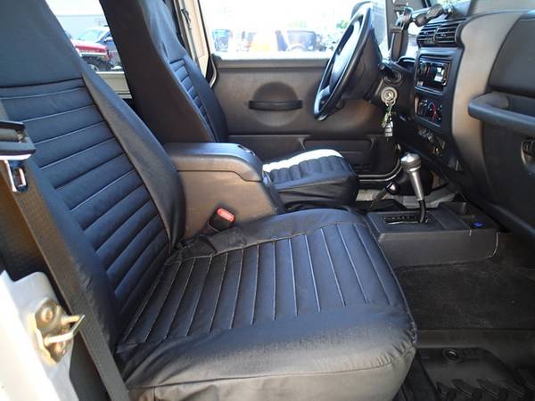 2005 Jeep Wrangler 6 cyl, auto, 4 inch lift, Hardtop, 75,000 miles for sale in Chicopee, MA – photo 14