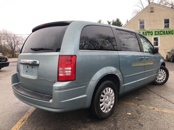 2010 Chrysler Town and Country Stow n Go - cars & trucks - by dealer... for sale in Derry, MA – photo 4