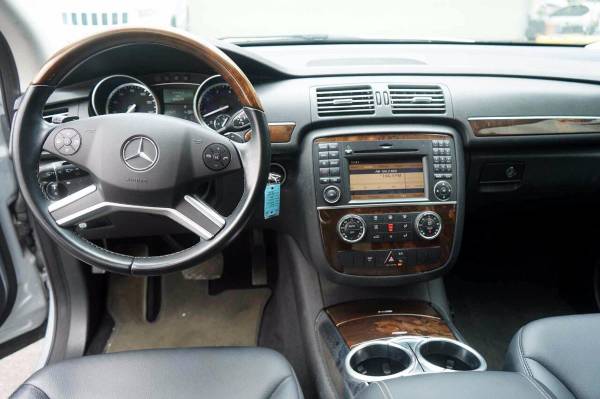 2011 Mercedes-Benz R-Class 4MATIC 4dr R 350 Great Finance Programs... for sale in Honolulu, HI – photo 15