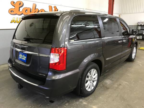 2015 Chrysler Town and Country Platinum 53k - - by for sale in Oshkosh, WI – photo 5