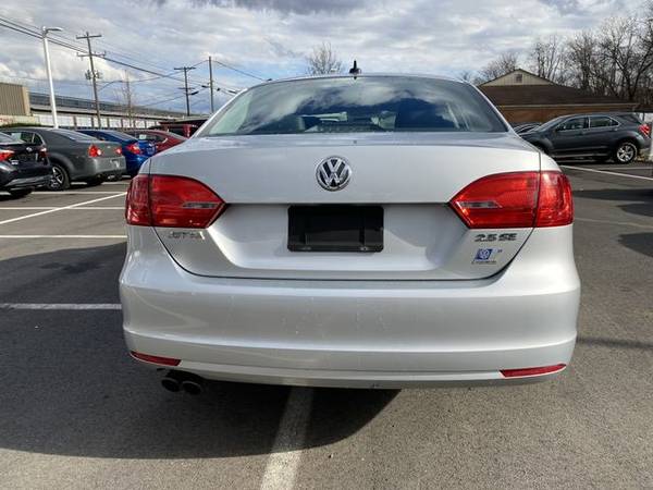 2012 Volkswagen Jetta - Financing Available! - cars & trucks - by... for sale in Bristol, CT – photo 9