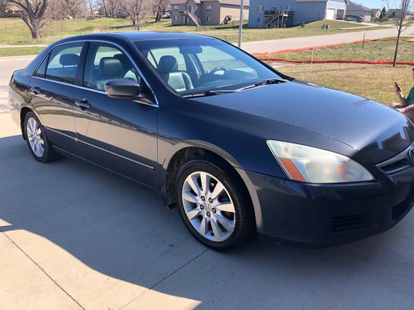2006 Honda Accord EX-V6 for sale in Clive, IA – photo 3